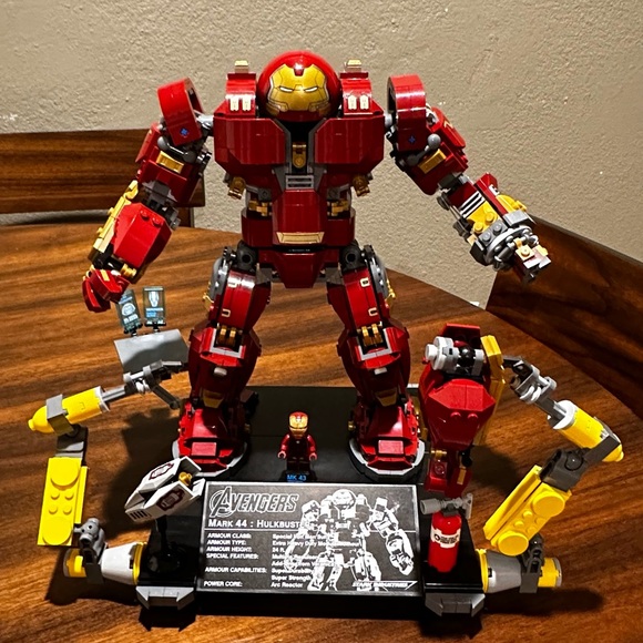 Lego 76105 The Hulkbuster: Ultron Edition - Picture 2 of 3